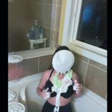 Chloe of PieroProductions: Chloe G. In... Bathtub Pies and Slime