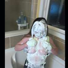 Chloe of PieroProductions: Chloe G. In... Bathtub Pies and Slime
