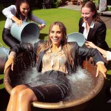 Wetmaxiskirts: AI wetlook/muddy women wearing business suits (Mdic)