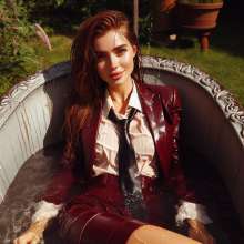 Wetmaxiskirts: AI wetlook: women in business suits (third selection)