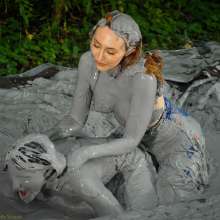 dlodoski: Huff and Puff and Blow in the Mud!  Photos
