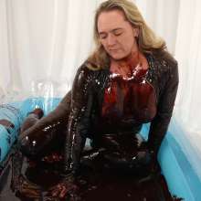 DMarieAllWet: Orgasmic Fun Covered in Chocolate!