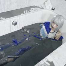 RSSRuinStreetStyle: E-Girl Gets Soaked In Black Slime In Tracksuit, Gymsuit and Fila Sneakers