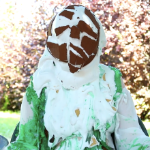 PieZone: Lindsay Gets Slimed!
