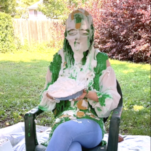 PieZone: Lindsay Gets Slimed!
