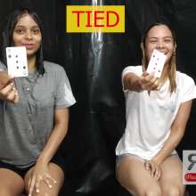 Ready2Wam Studio: Soapy Card Draw Game Viviana and Diana Round 2