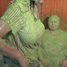 somedude82: Twyla and Reddd Get Slimed on Yscdtotv
