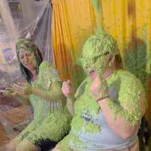 somedude82: Twyla and Reddd Get Slimed on Yscdtotv