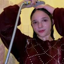 Get Your Snaps: New shower video of Violet