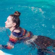 Wet Live Team: Wet Leggings in a Deep Pool, Natashka Sporty Look