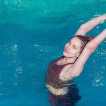 Wet Live Team: Wet Leggings in a Deep Pool, Natashka Sporty Look