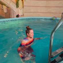 Wet Live Team: Wet Leggings in a Deep Pool, Natashka Sporty Look