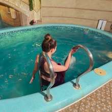 Wet Live Team: Wet Leggings in a Deep Pool, Natashka Sporty Look