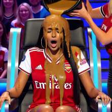 messyfootballshirtgirls: 