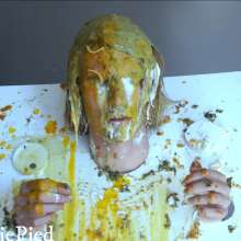 Cutiepied-production: Antony 15 : Disgusting Humiliation in a Pilory