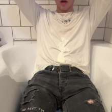 noahwet: Custard and Ripped Clothes
