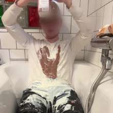 noahwet: Custard and Ripped Clothes