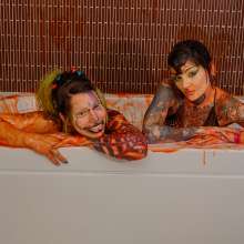 messyhot: Hex and Zaturn Slime each Other in Vegas