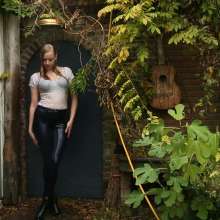 eileenvogel: W476 Eileen jeans and boots 2024 outside shower