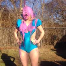 Slime Genesis: Famous Singer Just Wants to Get Messy!