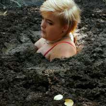 QS4Ever: Mary in Alternative Farm Clay