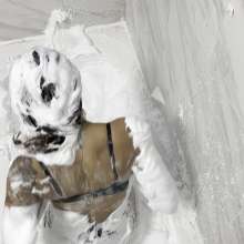 ms-pie-oneer: Ms-Pie-oneer's Shaving Cream Bath Time