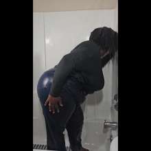 gsdwetlook: Showering Fully-clothed in Jeans and a Sweater