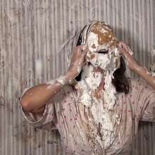 Anglefan: Jen loves getting the guys messy!