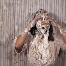 Anglefan: Jen loves getting the guys messy!