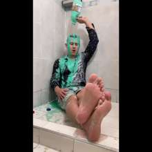 MessyGuys: Stevan Plays with Feet+slimes