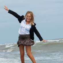 Lara_eurowam: New video in download store and on wam.tv