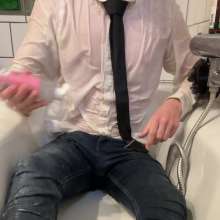 noahwet: Taking a Soapy Bath Fully-clothed