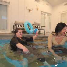 WetlookFashion: Vex Teaches Shannon How To Model in the Pool