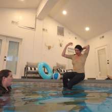 WetlookFashion: Vex Teaches Shannon How To Model in the Pool