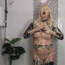 custardcouple: Messy N Wet Hairwash 2
