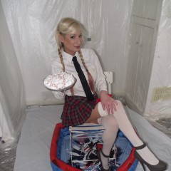 www.messy-jessie.com: New Photo Set - Messy School Girl