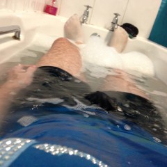 jamcustard22: Me in bath