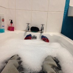 jamcustard22: Fully clothed bath