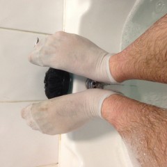 jamcustard22: Wet white trainer socks