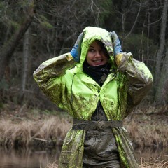 Adventureinwellies: Neon muddy raincoat