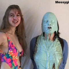 Messygirl: Five classics added to Messygirl's Video Vault