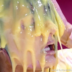 HotWamHD: Ashleigh vs the Gunge Machine at Hotwamhd