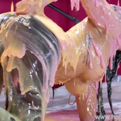 HotWamHD: Ashleigh vs the Gunge Machine at Hotwamhd