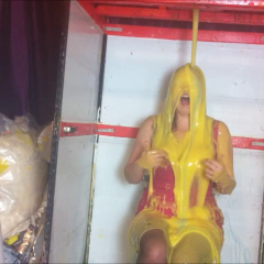 CandyCustard: Maria's dress inflates with custard from above!