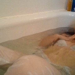 MessyMissMarie: Miss Marie Fun In The Tub