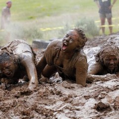 tim1: Hot Women in Mud Runs