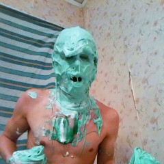 GungeMonkey: Imagine a whole pool of this stuff