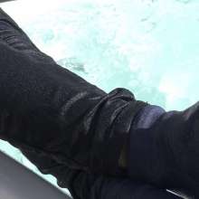LisaMoomin: Alice in the hottub with a casual grey outfit.