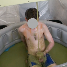 GungeBusted: Singlet, Pool and 4 buckets of gunge