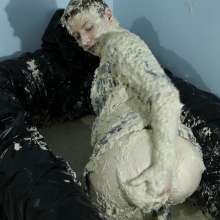 Stella: Stella trashes a dress with oatmeal.